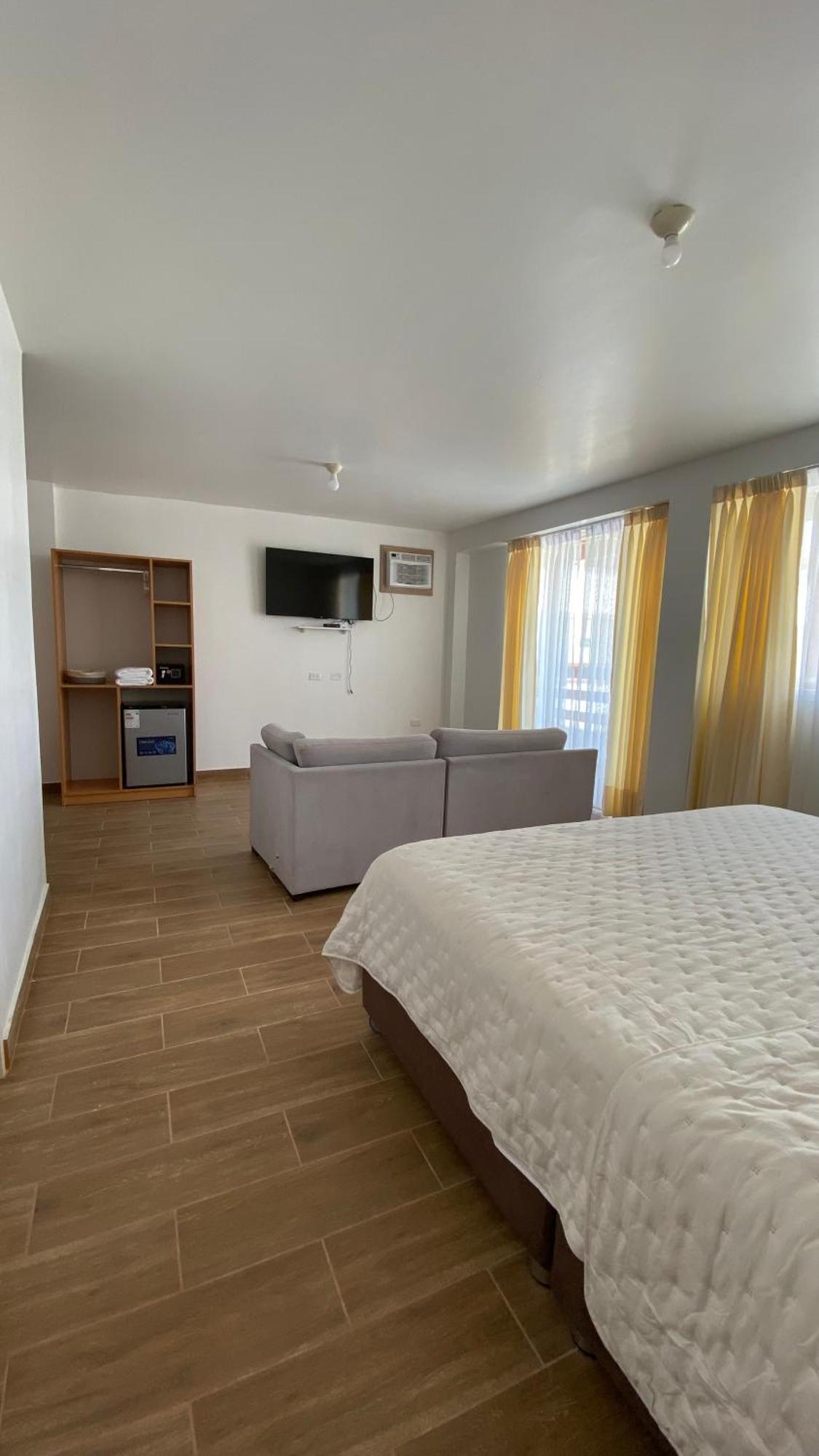 Prim Hotel Вичайито Экстерьер фото
