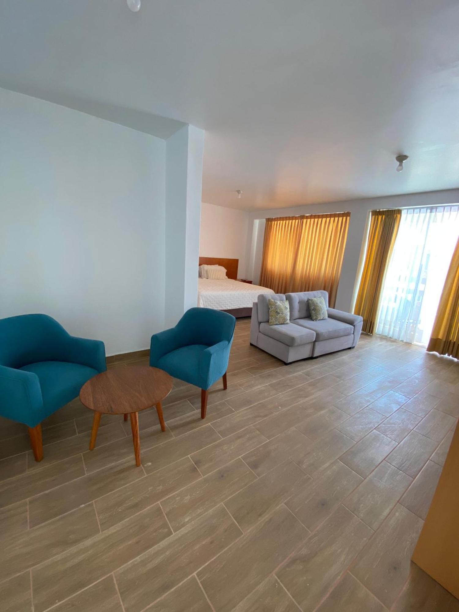 Prim Hotel Вичайито Экстерьер фото